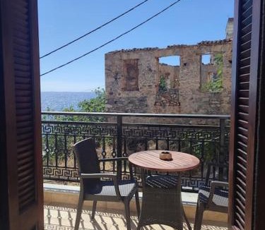 Gythio Apartment | La mer