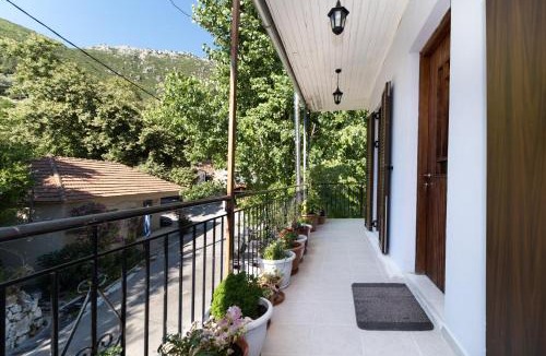 Vournikas House | La Olga Apartment Lefkada