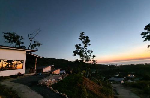Ko Lanta Bed & Breakfast | Laeley 1,000 miles resort