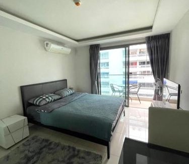 Nong Chaeng Apartment | Laguna Bay 2 Sea View Rooftop Pool