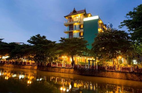 Ban Phan Thom Hotel | Lamphu Tree House Boutique Hotel