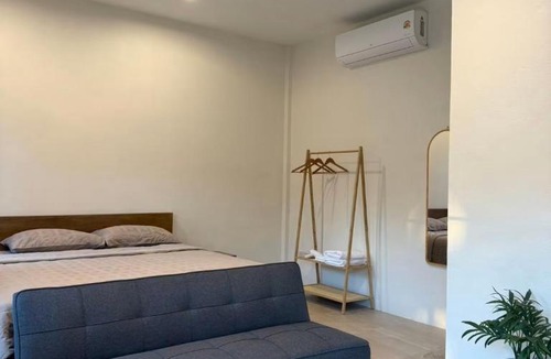 San Pa Thong House | Langbaan cafe and homestay