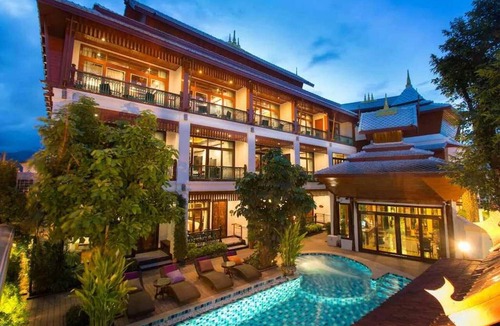 Old City House | Lanna Junior Escape | King Bed & Relaxing Spa Bath