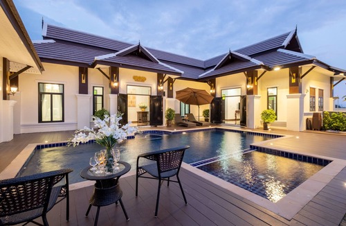 Mae Hia Villa | Lanna Kamin Pool Villa Airport