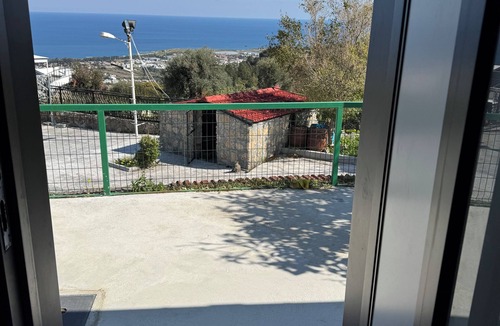 Nicosia House | Lapta bungalow with own pool and breathtaking views
