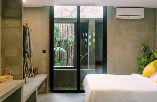 Sen Sok Hotel | Larimar Hotel and Resort
