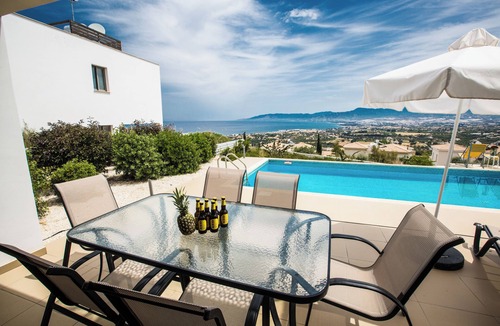 Latchi Villa | Latchi Holiday Villa EV21