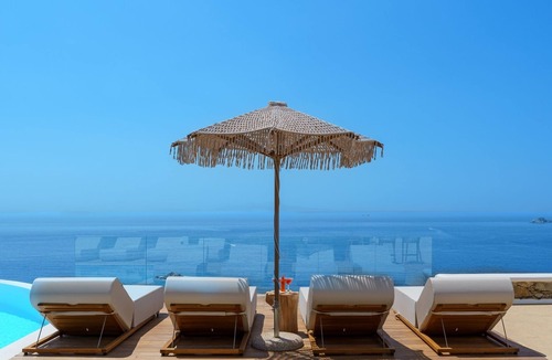 Paraga Villa | Lazaros - hyper luxury villa - Eight Bedroom Villa - Sleeps 15