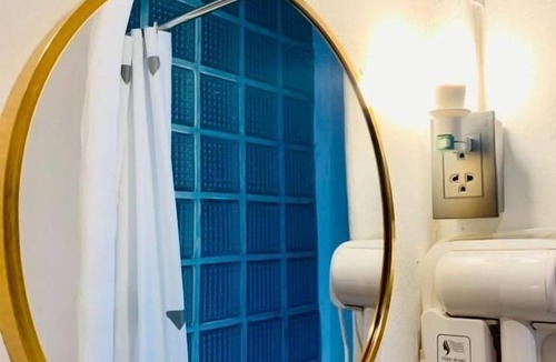 Chana Songkhram Hotel | Lazy Sunday Khaosan Hotel