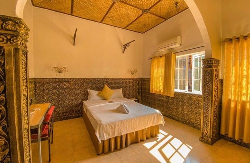 Daun Penh Hotel | Le Grand Palais Hotel