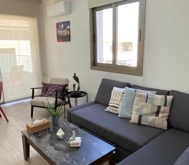 Larnaca City Centre Apartment | Le Voyageur II