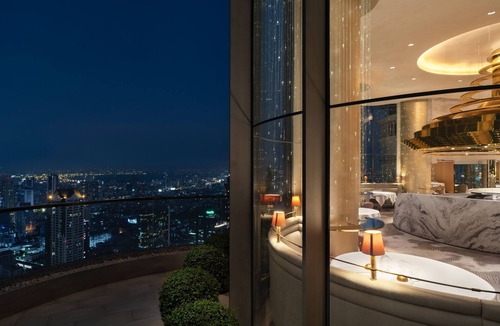 Bang Rak Hotel | lebua at State Tower