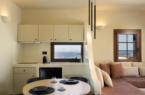 Finikia Apartment | Legacy Private Villa ,Oia