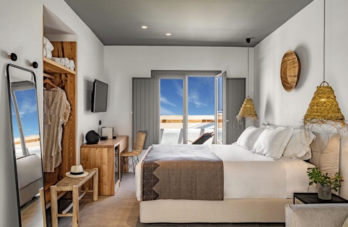 Fira House | Lemon Suites Santorini
