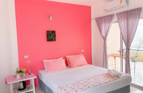 Khuekkhak Hotel | Les Fleurs