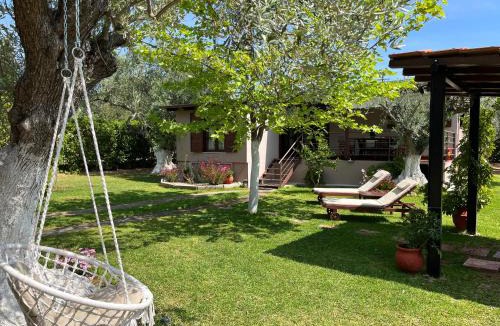 Chalcis House | Les Olives Woodhouse