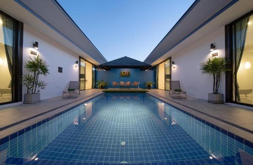 Si Sunthon Villa | Lespalm Resort by Vacayandco