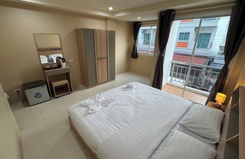 Patong Hotel | Lexis Residence - Newly Renovated Rooms
