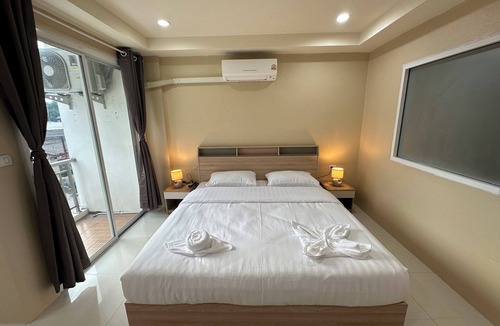 Patong Hotel | Lexis Residence - Newly Renovated Rooms