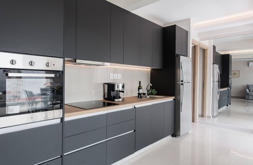 Psirri Apartment | Liberty's Canvas - Balcony Suite near Acropolis