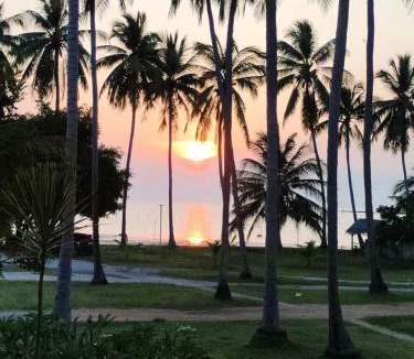 Thong Krut Apartment | Links Sunset Beach House