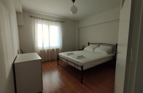 Karlovassi Apartment | Little Citrus Yard