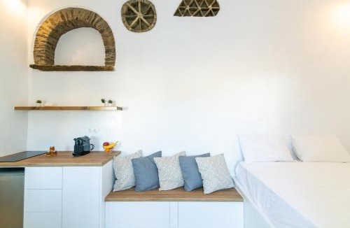 Exomvourgo House | Livadi house Tinos patitiri
