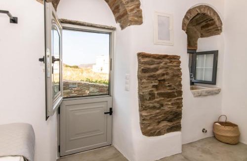 Exomvourgo House | Livadi house Tinos patitiri