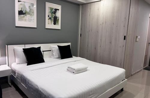 Thanon Phetchaburi Apartment | LKN Grand