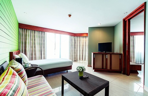 Cha-am Hotel | Long Beach Cha-Am Hotel