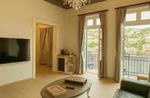 Symi Apartment | "LOS" 2 Neoclassic Harbour View