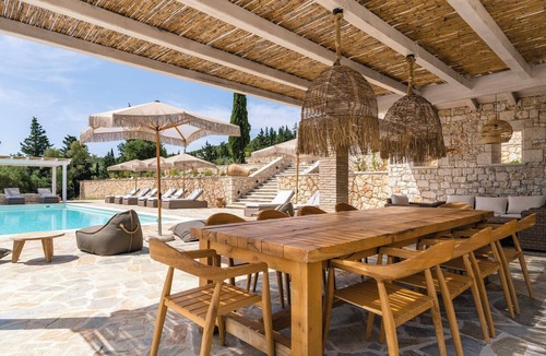 Skinaria Villa | Louisa - Six Bedroom Villa, Sleeps 12