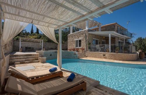 Skinaria Villa | Louiza - Luxury Stone Villa