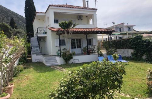 Skaloma House | Loulas Beach House Skaloma