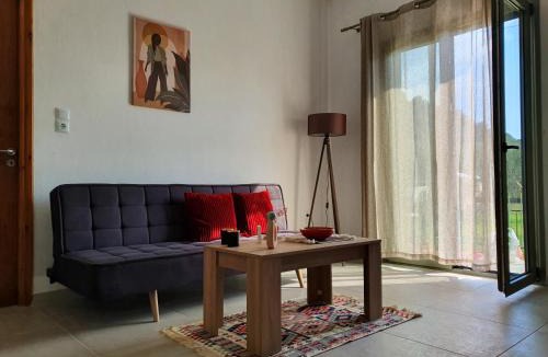 Lefktron Apartment | Loupino Couples Romance