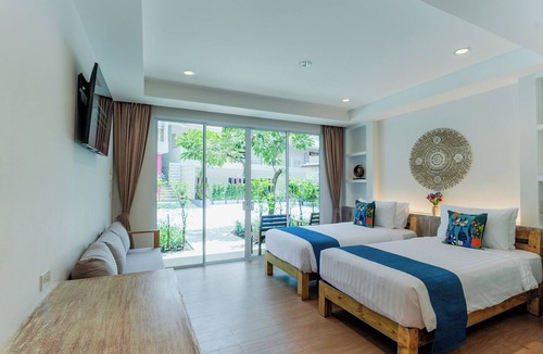 Chaweng City Center Hotel | LOVE Beach Club