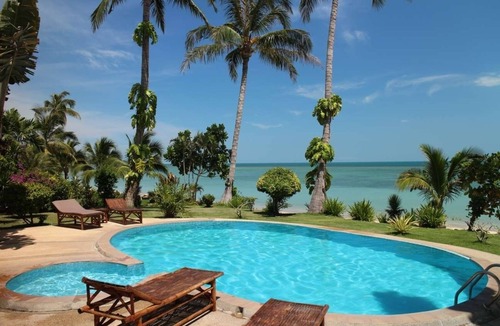 Thong Krut Villa | Lovely beachfront 2 bedroom villa