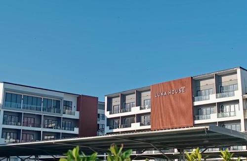 Lam Luk Ka Hotel | Luka House