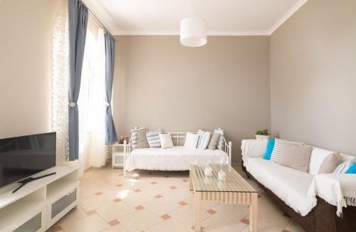 Akrotiri Apartment | Luna Apartments