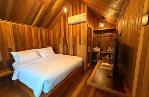 Chalong Hotel | Lush inn Phuket