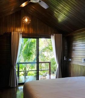 Chalong Hotel | Lush inn Phuket