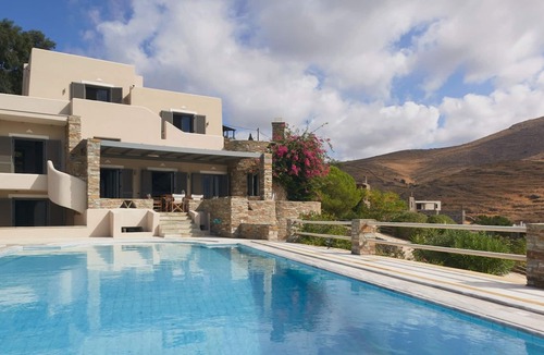Koundouros Villa | Luxe Villa Eleni, massive pool, 3 from the beach