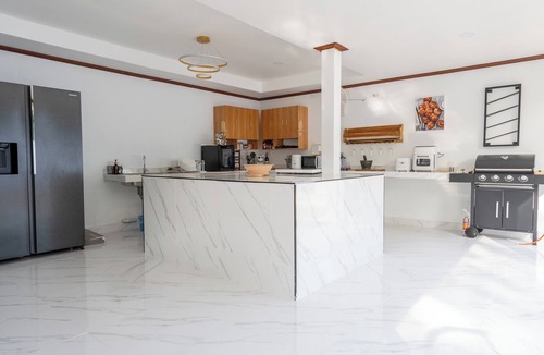 Ko Lanta Villa | Luxure Villa Rooms 3 – Pool & Shared Kitchen
