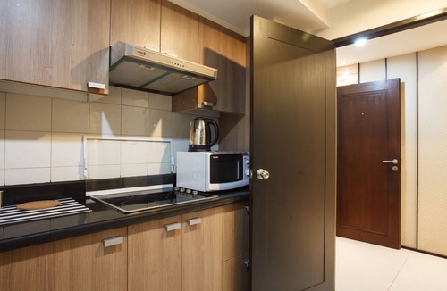 Khlong Toei Nuea Condo | Luxurious 2-Bedroom Condo in Central Bangkok with Gym and Swimming pool Room 2A