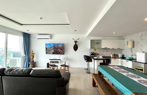 Patong Apartment | Luxurious 4-Bedroom Apartment with Stunning Patong Bay Views