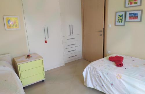 Agia Triada Apartment | Luxury apartment in front of the Sea in Agia Triada