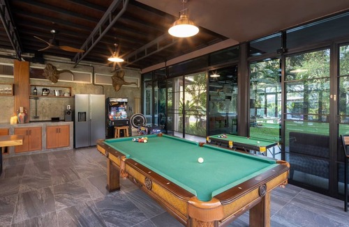Nam Phrae House | Luxury Family Pool Villa (DaisyLand Villa) Chiang Mai