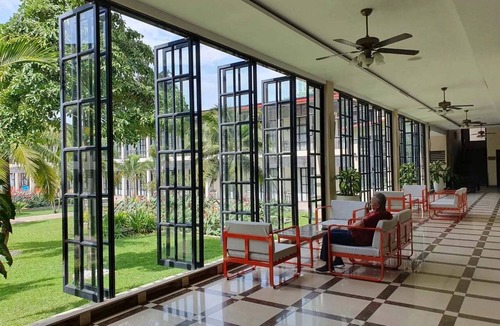 Tuol Kouk Hotel | LUXURY Hotel