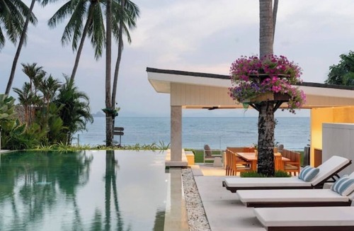Lipa Noi Villa | Luxury On The Beach-Koh Samui- VIP-Chef-Staff-Pool-Jet Skis- Catamaran -Vespas
