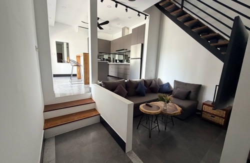 Daun Penh Apartment | Luxury Riverside Duplex with Private Pool
